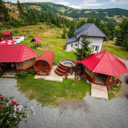 Hotel Casa Binu Arieşeni Exterior foto